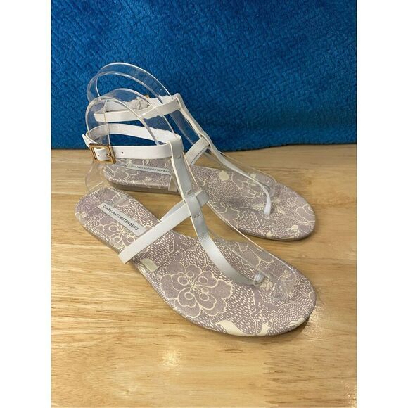 Diane von Furstenberg Perugia T-Bar Sandals, White Leather, Women Size 7 - Picture 2 of 6